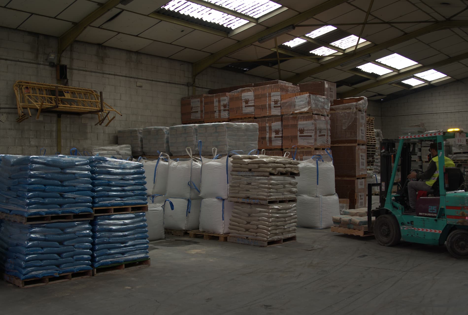 almacén materiales construcción Madrid Olima